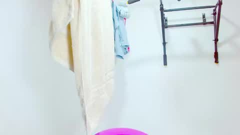 Snapshot of elkingthe chatting on 02.04.25 Diana online show from 02.04.25