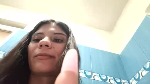 ella521985 online show from 04.26.26