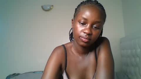 Snapshot of ella8_ chatting on 07.24.26 ella8_ online show from 07.24.26