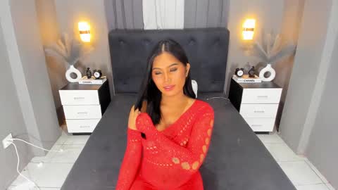 Ella online show from 12.03.24