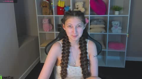 Ella online show from 06.21.26