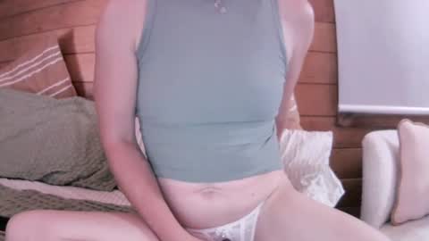 Ella - Girl Next Door online show from 02.25.25