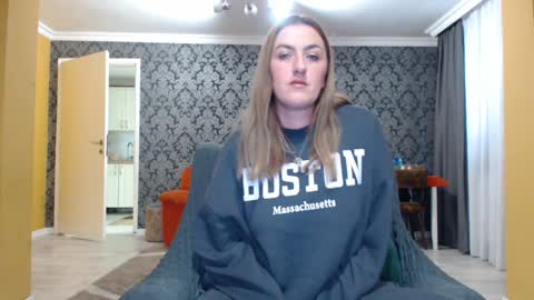 Ella  Max online show from 01.14.25