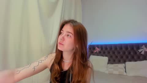 Snapshot of ella_mayers chatting on 03.03.25 Ella Mayers online show from 03.03.25