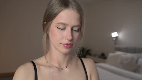 Ella online show from 06.06.26