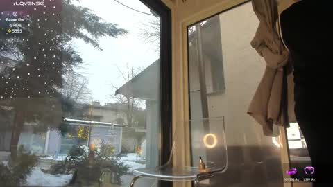 ella_vee online show from 02.28.26