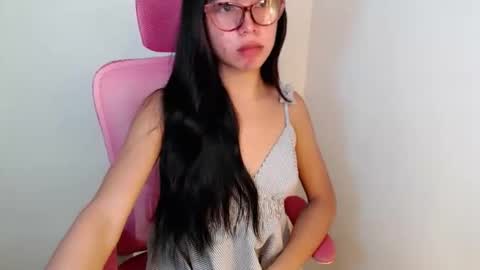Snapshot of ella_walkerxxx chatting on 05.02.26 ella_walkerxxx online show from 05.02.26