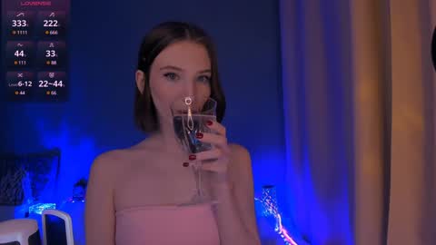 Snapshot of ellaamber chatting on 01.09.25 ellaamber online show from 01.09.25