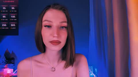 Snapshot of ellaamber chatting on 12.21.25 ellaamber online show from 12.21.25