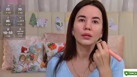 Ella online show from 12.04.25