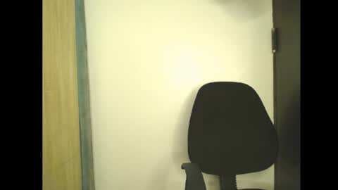 ella online show from 04.18.26