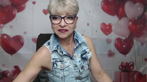 Snapshot of ellabonito chatting on 05.10.26 EllaBonito online show from 05.10.26