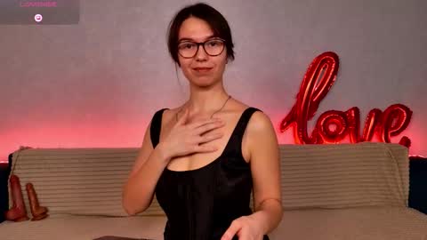 Snapshot of ellacanny chatting on 02.26.26 ellacanny online show from 02.26.26