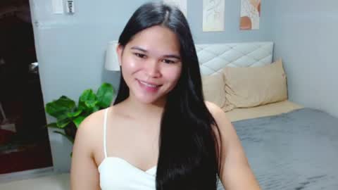 Snapshot of ellaford chatting on 07.18.26 EllaFord online show from 07.18.26
