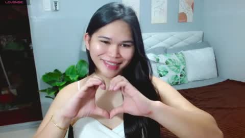 Snapshot of ellaford chatting on 07.27.26 EllaFord online show from 07.27.26