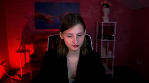 Ella online show from 04.14.26