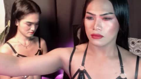 Snapshot of ellahugecumxx chatting on 03.26.26 ella online show from 03.26.26