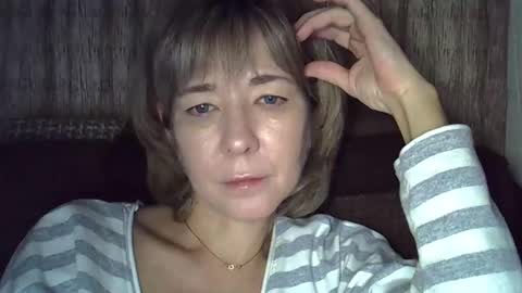 Snapshot of ellajohnsonx chatting on 12.19.24 ellajohnsonx online show from 12.19.24