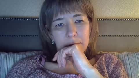 Snapshot of ellajohnsonx chatting on 02.14.25 ellajohnsonx online show from 02.14.25