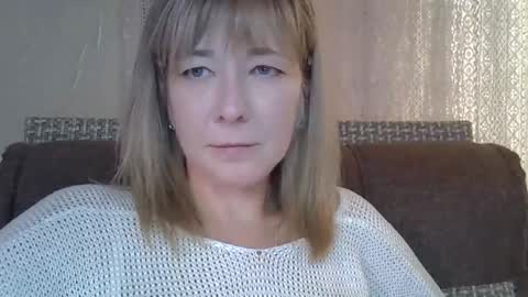 Snapshot of ellajohnsonx chatting on 09.26.25 ellajohnsonx online show from 09.26.25