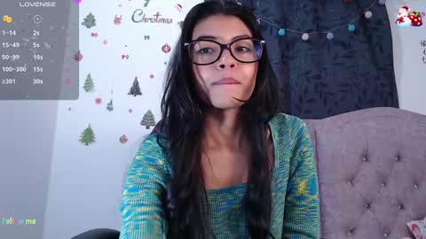 Ella Amoneth online show from 01.06.25