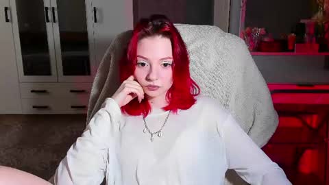 Snapshot of ellales chatting on 07.04.26 ellales online show from 07.04.26