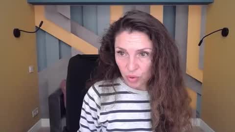 EllaLongs online show from 10.26.25