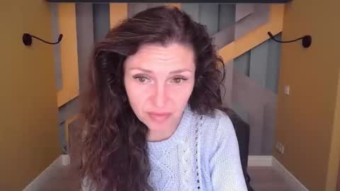 EllaLongs online show from 04.18.26