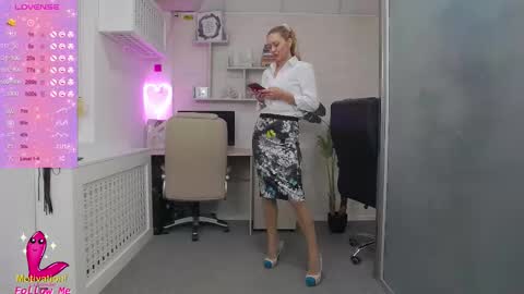            online show from 09.10.25