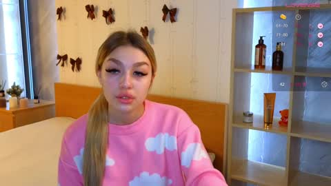 Snapshot of ellamilla chatting on 12.25.24 ellamilla online show from 12.25.24