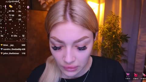 Snapshot of ellamilla chatting on 01.20.25 ellamilla online show from 01.20.25