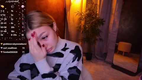 Snapshot of ellamilla chatting on 01.21.25 ellamilla online show from 01.21.25