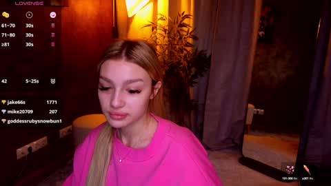 Snapshot of ellamilla chatting on 01.23.25 ellamilla online show from 01.23.25