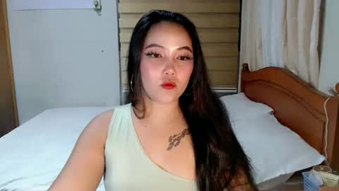 Snapshot of ellaminov chatting on 02.09.26 Ella online show from 02.09.26