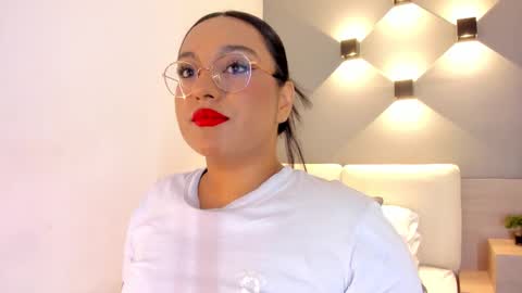 Ella online show from 10.22.25