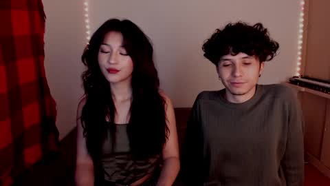 Ella and Cain online show from 02.05.25