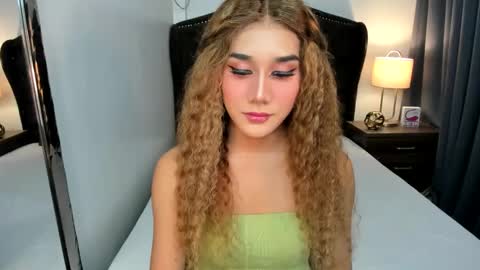 Snapshot of ellats_18 chatting on 12.02.24 Sophia online show from 12.02.24