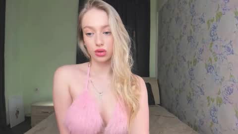 Snapshot of elldiana chatting on 02.06.26 elldiana online show from 02.06.26