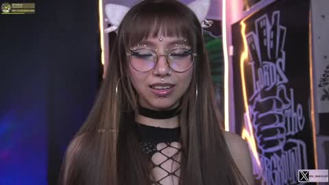 follow me on instagram .    online show from 01.22.25