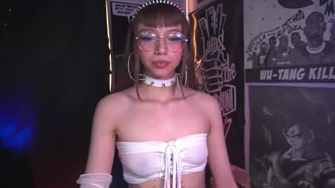 Snapshot of elle_uwu chatting on 02.27.26 follow me on instagram . online show from 02.27.26