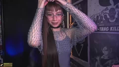Snapshot of elle_uwu chatting on 05.13.26 follow me on instagram . online show from 05.13.26