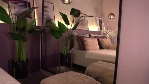 Elle Diane online show from 12.01.25