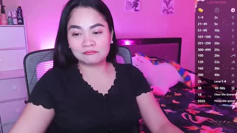 Snapshot of elleelle123 chatting on 01.04.25 Ann online show from 01.04.25