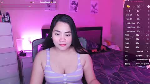 Snapshot of elleelle123 chatting on 01.24.25 Ann online show from 01.24.25