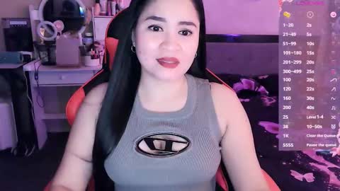 Snapshot of elleelle123 chatting on 11.15.25 Ann online show from 11.15.25