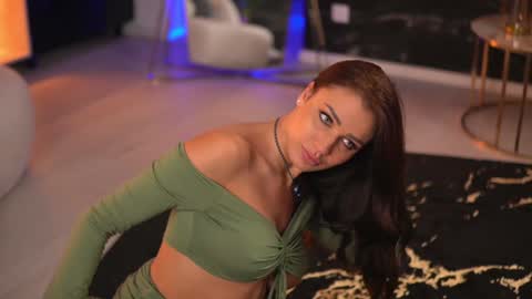 EllenKarter online show from 12.13.24