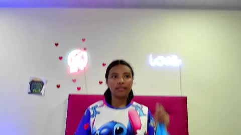 Snapshot of ellie_cute7 chatting on 04.24.26 ellie_cute7 online show from 04.24.26