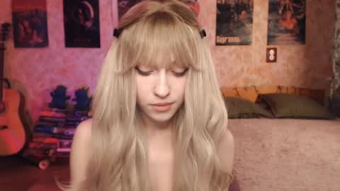ellie_friendly online show from 03.09.25