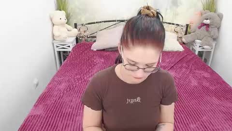 ellie_magic online show from 03.06.25