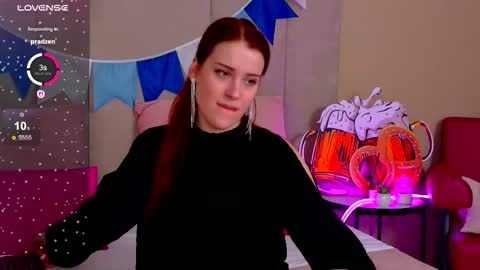 EllieLarson online show from 09.27.25